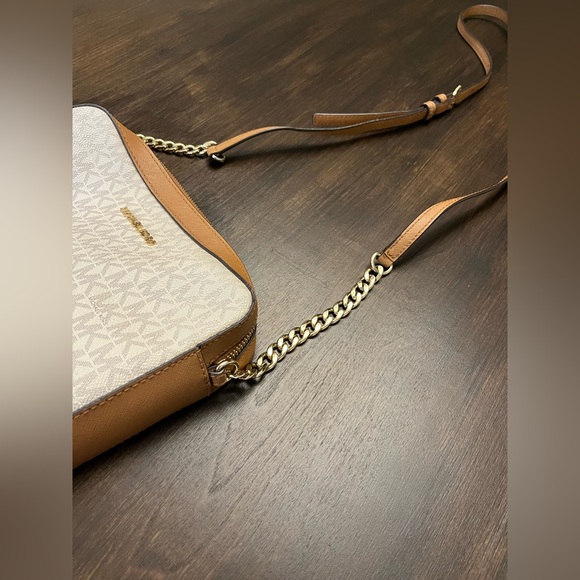 Michael Kors Tan and Cream Crossbody Bag - Picture 5 of 13
